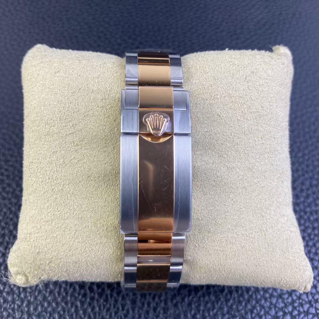 Clean Factory Rolex Yacht-Master 126621-0002 40mm Half Rose Gold Black Dial