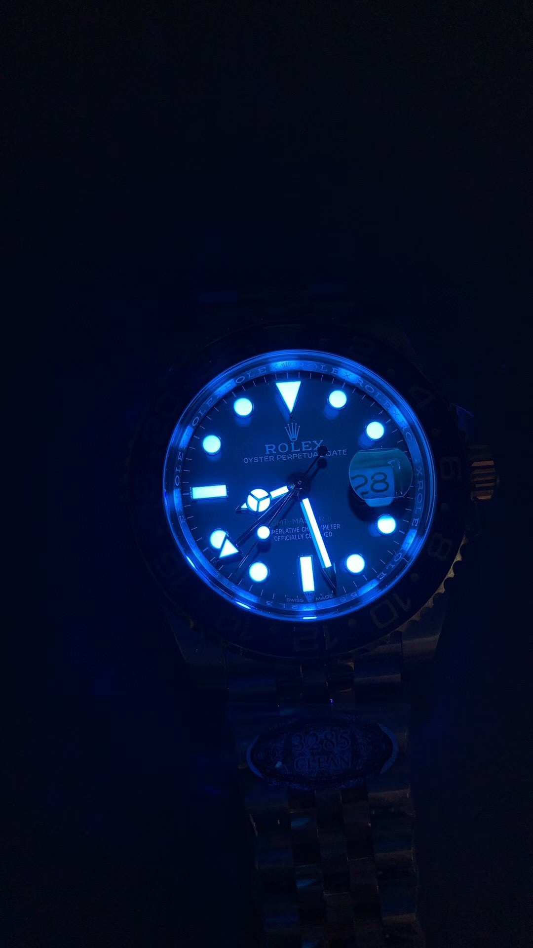 Clean Factory Rolex GMT-MASTER II 126713GRNR-0001 40mm Half Yellow Gold Black Dial Jubilee