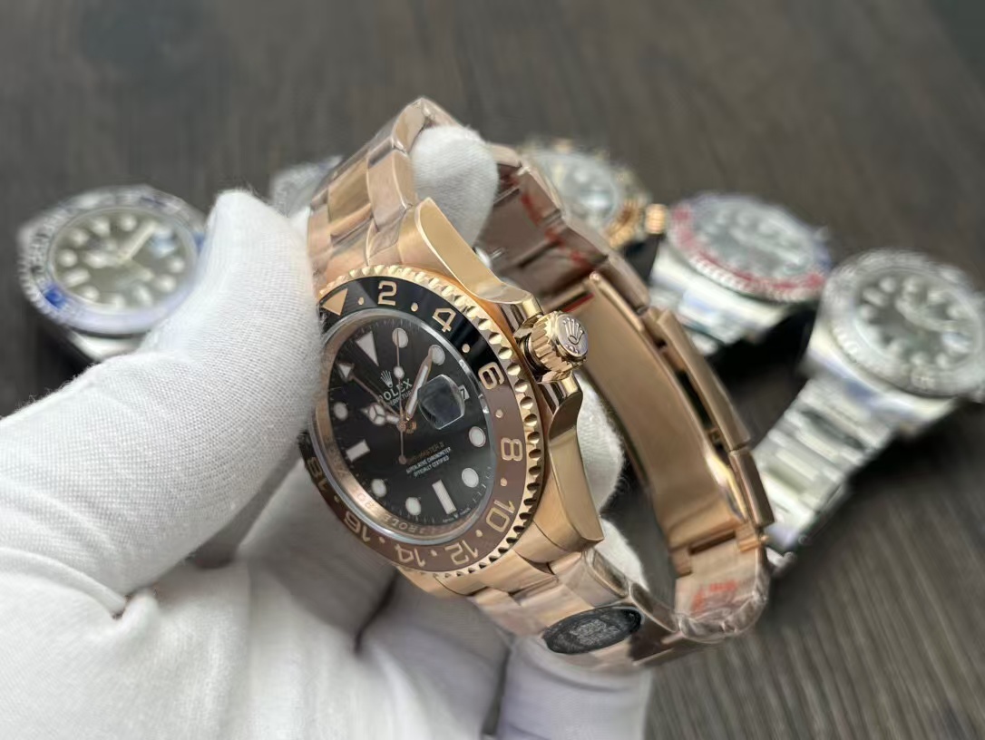 Clean Factory Rolex Rootbeer GMT-MASTER II 126715CHNR-0001 40mm Full Rose Gold Black Dial
