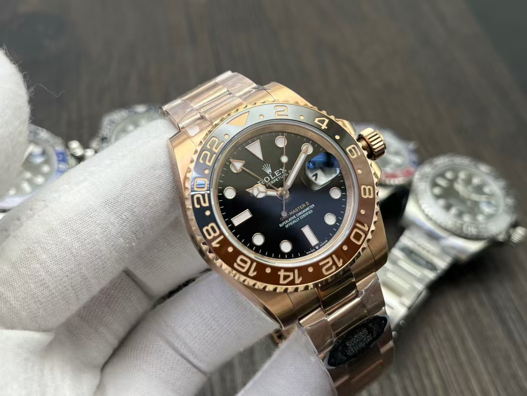 Clean Factory Rolex Rootbeer GMT-MASTER II 126715CHNR-0001 40mm Full Rose Gold Black Dial