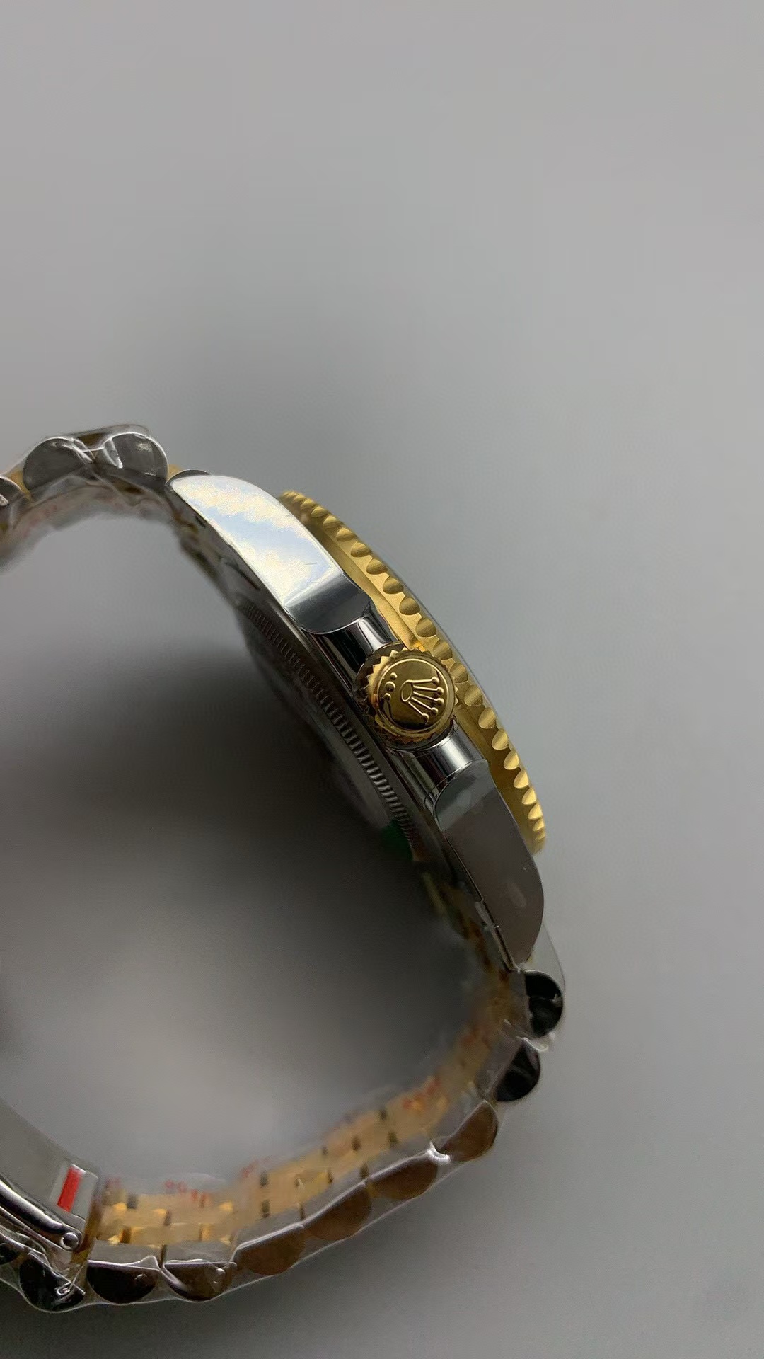 Clean Factory Rolex GMT-MASTER II 126713GRNR-0001 40mm Half Yellow Gold Black Dial Jubilee