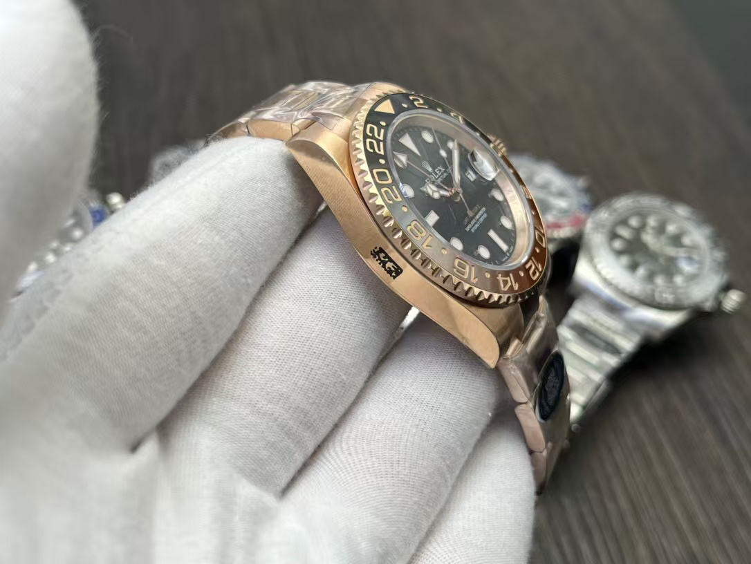 Clean Factory Rolex Rootbeer GMT-MASTER II 126715CHNR-0001 40mm Full Rose Gold Black Dial