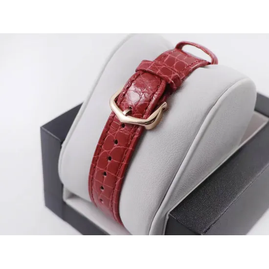 Cartier Cheetah Watch Dimensions: 27 x 37 mm 22*30 mm