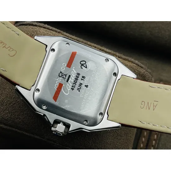 Cartier Santos Couple Watch Diameter: 51*41.3 44.2*35.6 mm