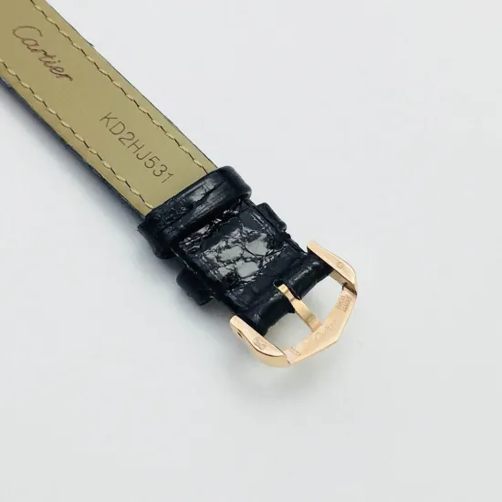 Cartier santos quartz watch: 27*37 mm