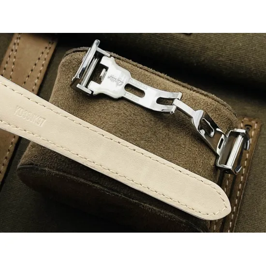 Cartier Tank Watch Size: 30MMX39MMX11MM