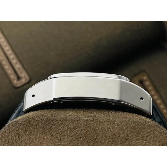 Cartier Santos Couple Watch Diameter: 51*41.3 44.2*35.6 mm