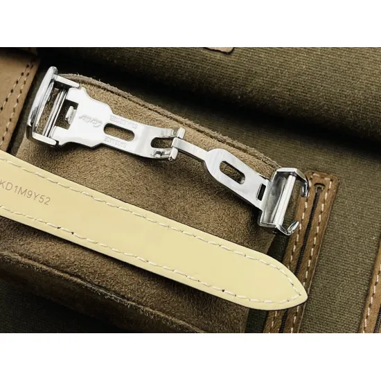 Cartier Tank Watch Size: 30MMX39MMX11MM