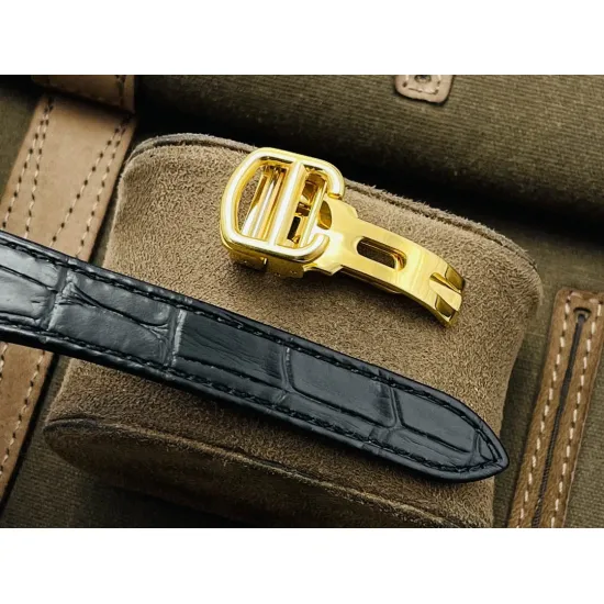 Cartier Tank Watch Size: 30MMX39MMX11MM