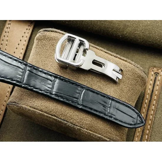 Cartier Tank Watch Size: 30MMX39MMX11MM