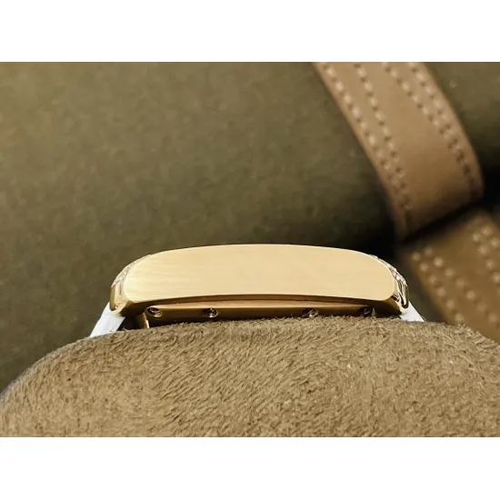 Cartier Tank Watch Size: 30MMX39MMX11MM