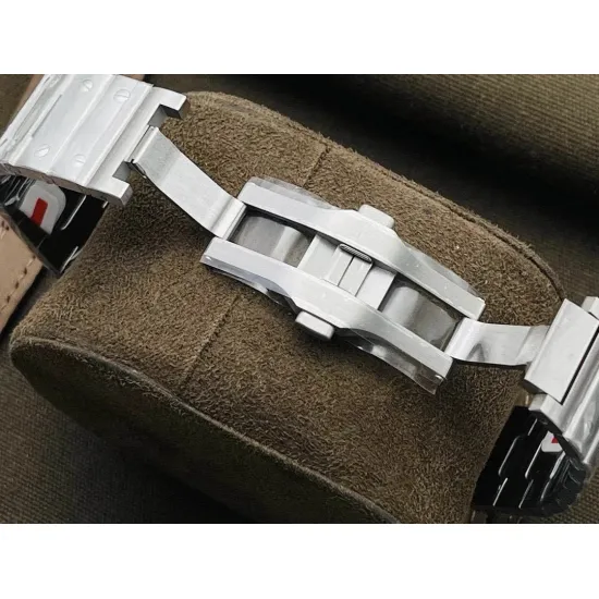 Cartier SANTOS 47.5MMX39.8MMX9.08MM Comes with quick-detachable leather strap