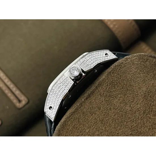 Cartier Santos Couple Watch Diameter: 51*41.3 44.2*35.6 mm