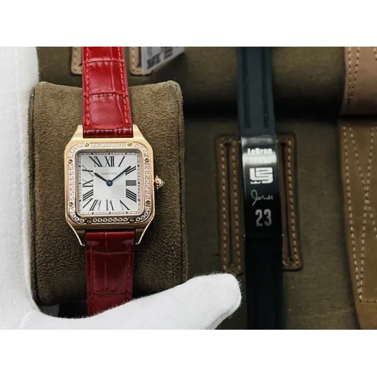 Cartier Santos Quartz movement: 43.5X31.4mm Women's 38X27.5mm