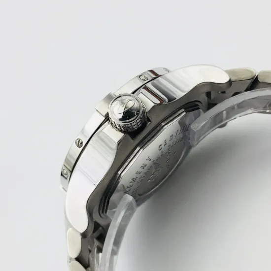 Breitling Submersible watch Diameter: 45 mm