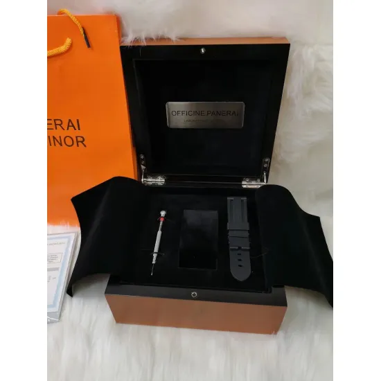 Panerai replica of the original box