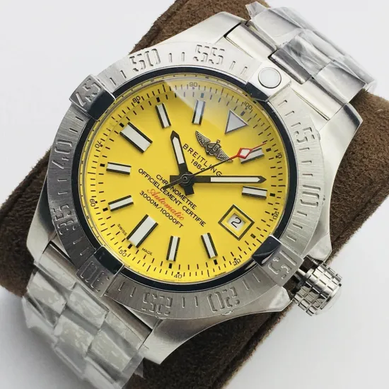 Breitling Submersible watch Diameter: 45 mm