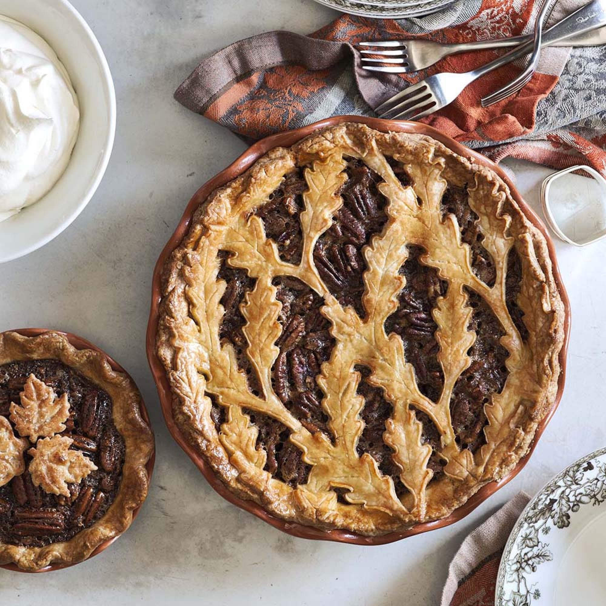 Emile Henry Mini Ruffled Pie Dish