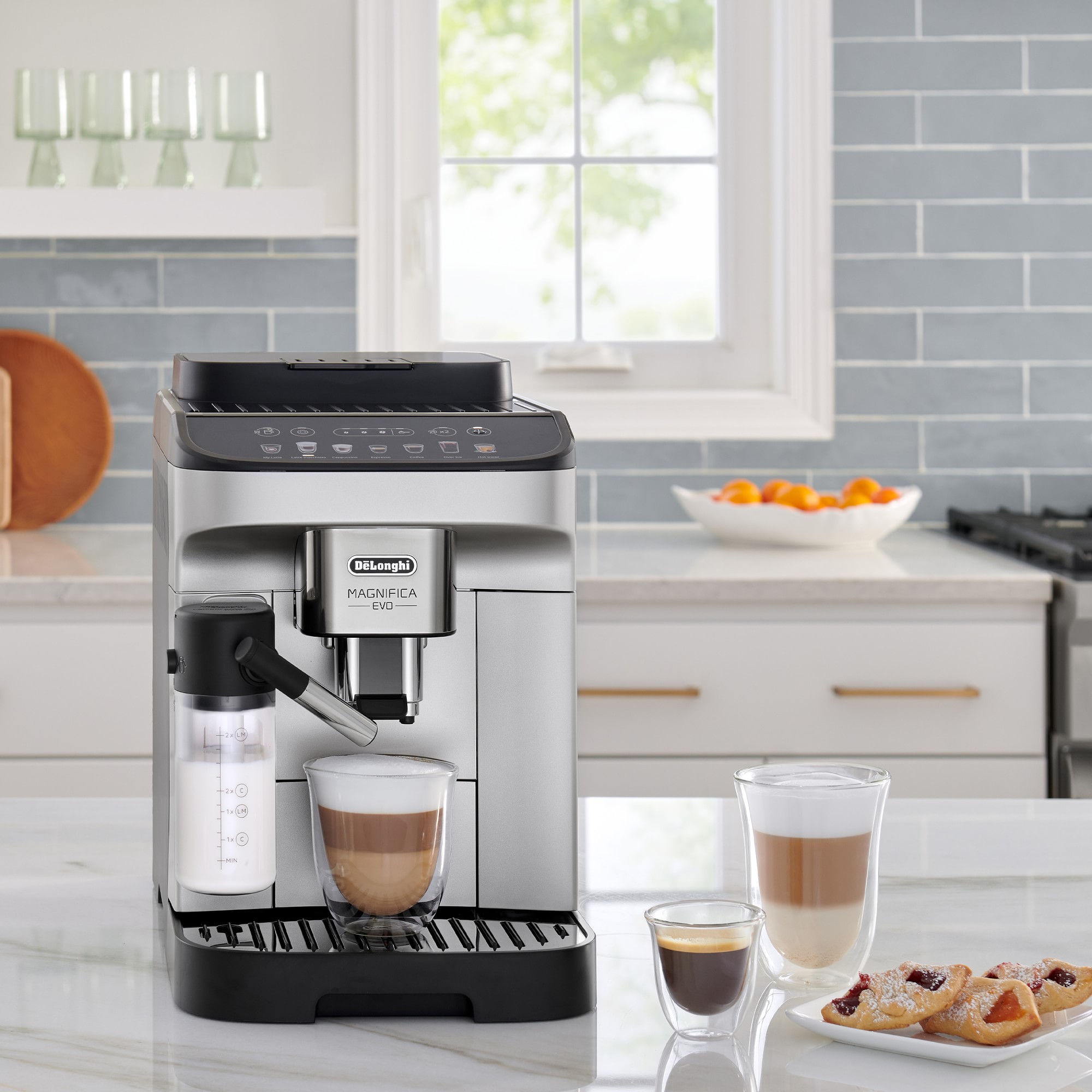 De'Longhi Magnifica Evo Fully Automatic Espresso Machine with LatteCrema System
