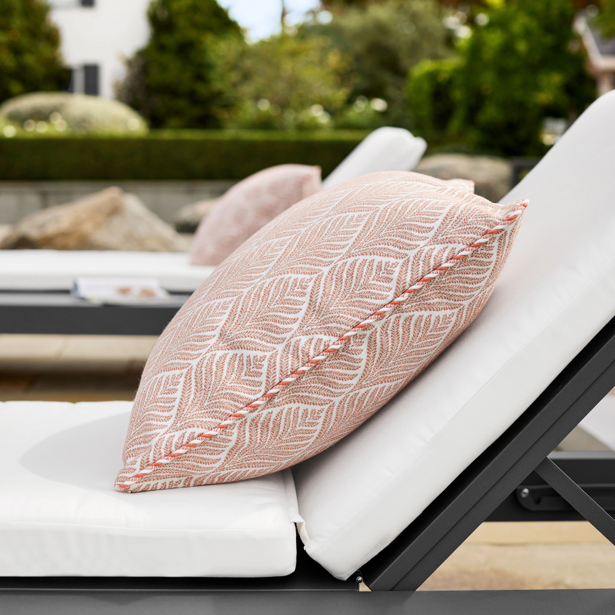 Linnaeus Outdoor Pillow Cover