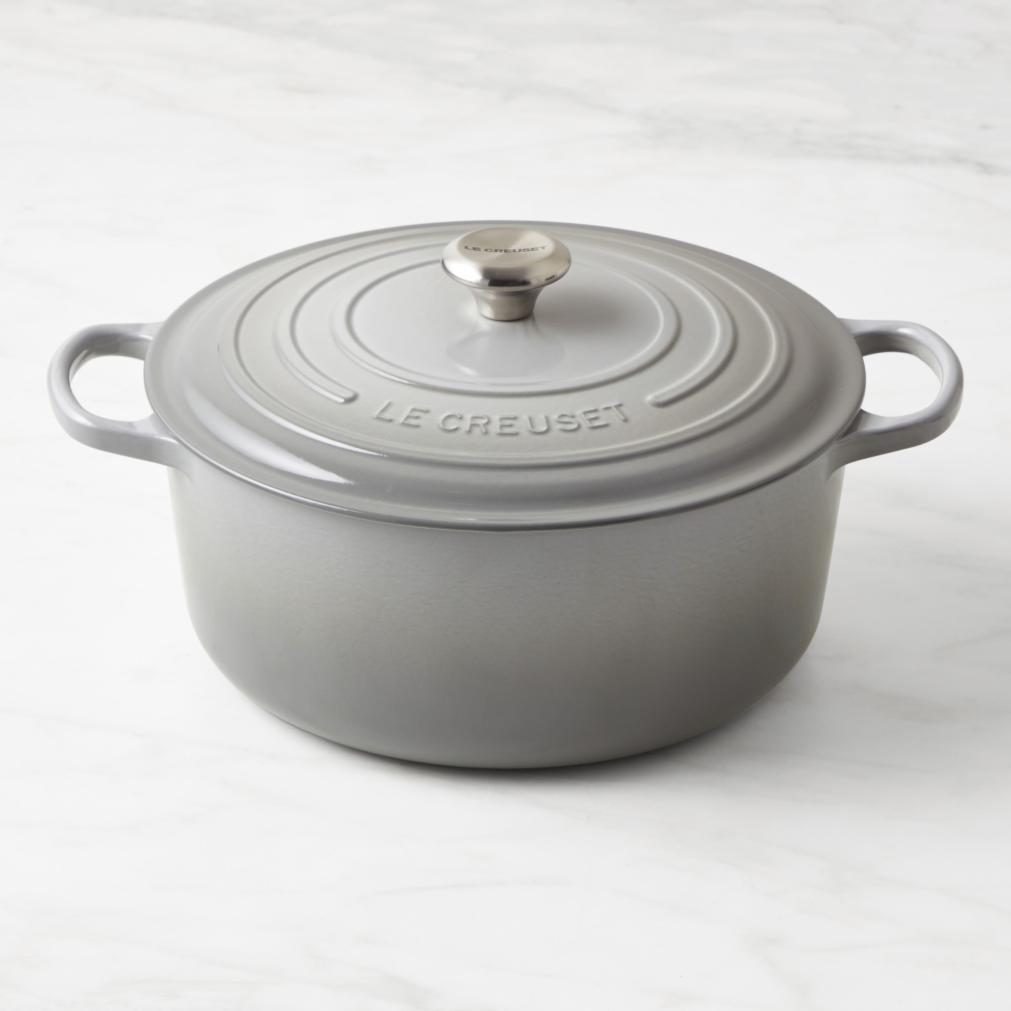 Le Creuset Signature Enameled Cast Iron Round Dutch Oven