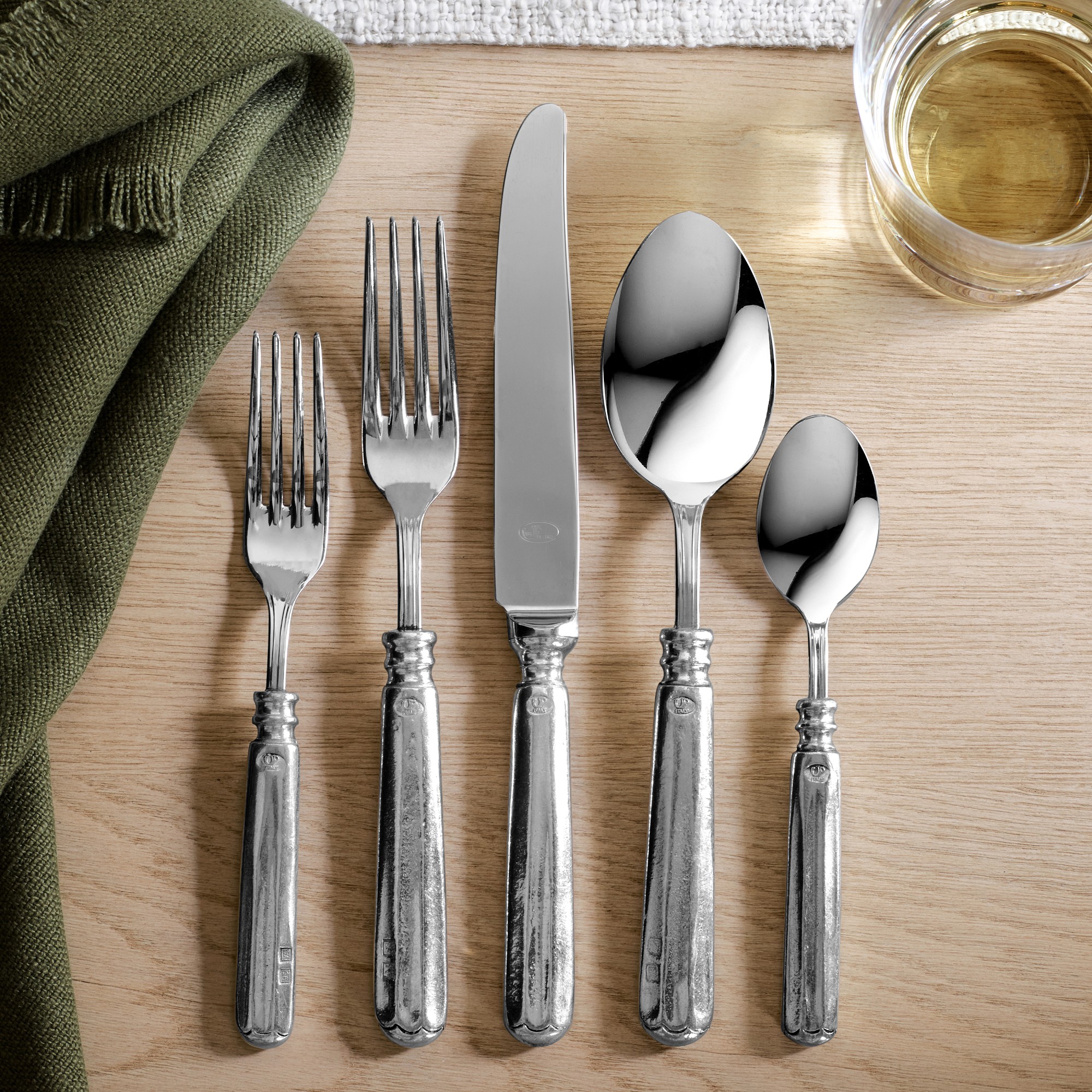 Valpeltro Alton Flatware Sets