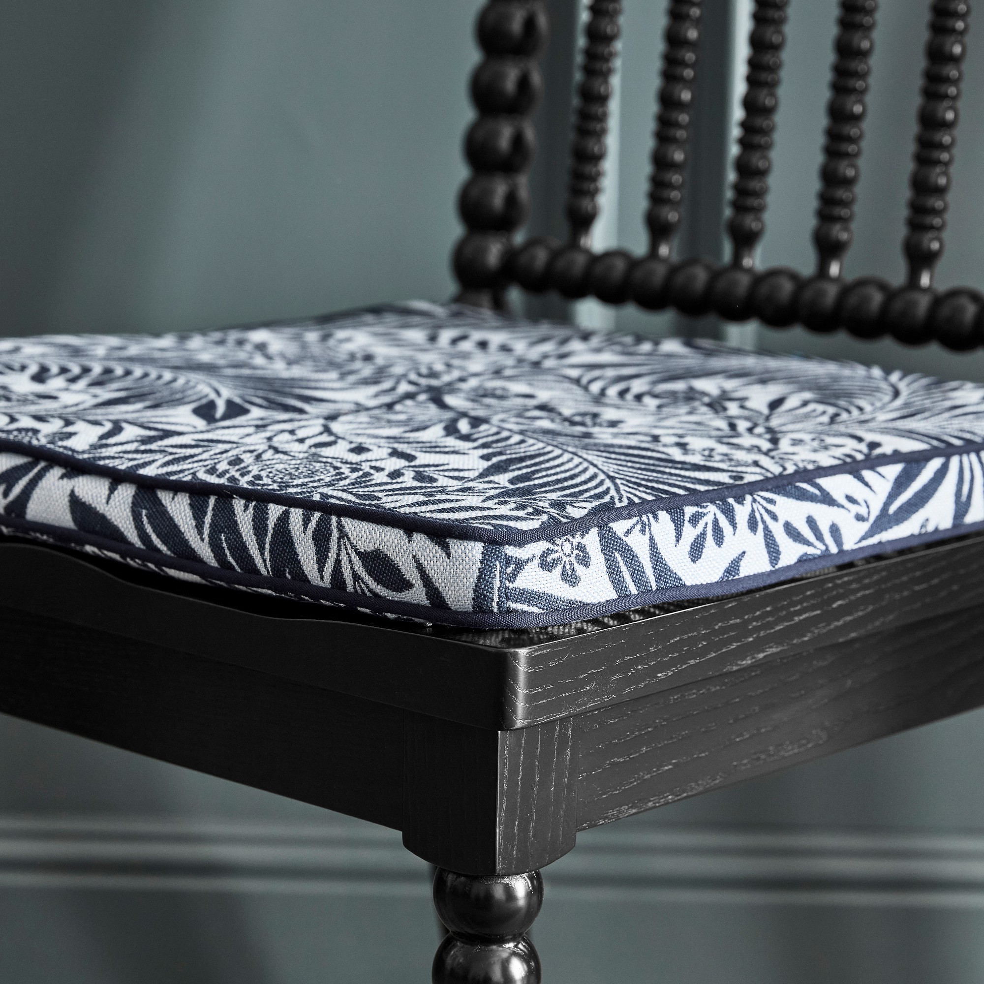 Spindle Dining Side Chair