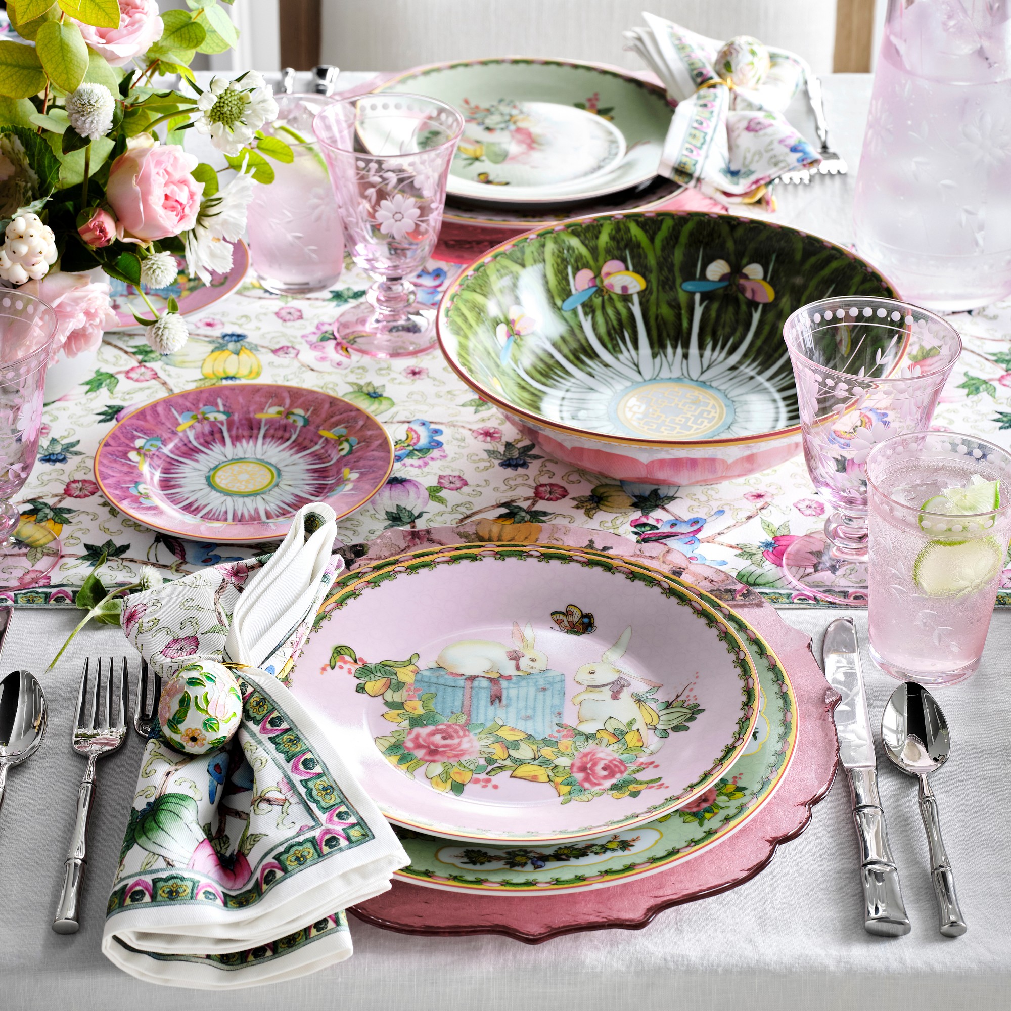 Famille RoseDinner Plates