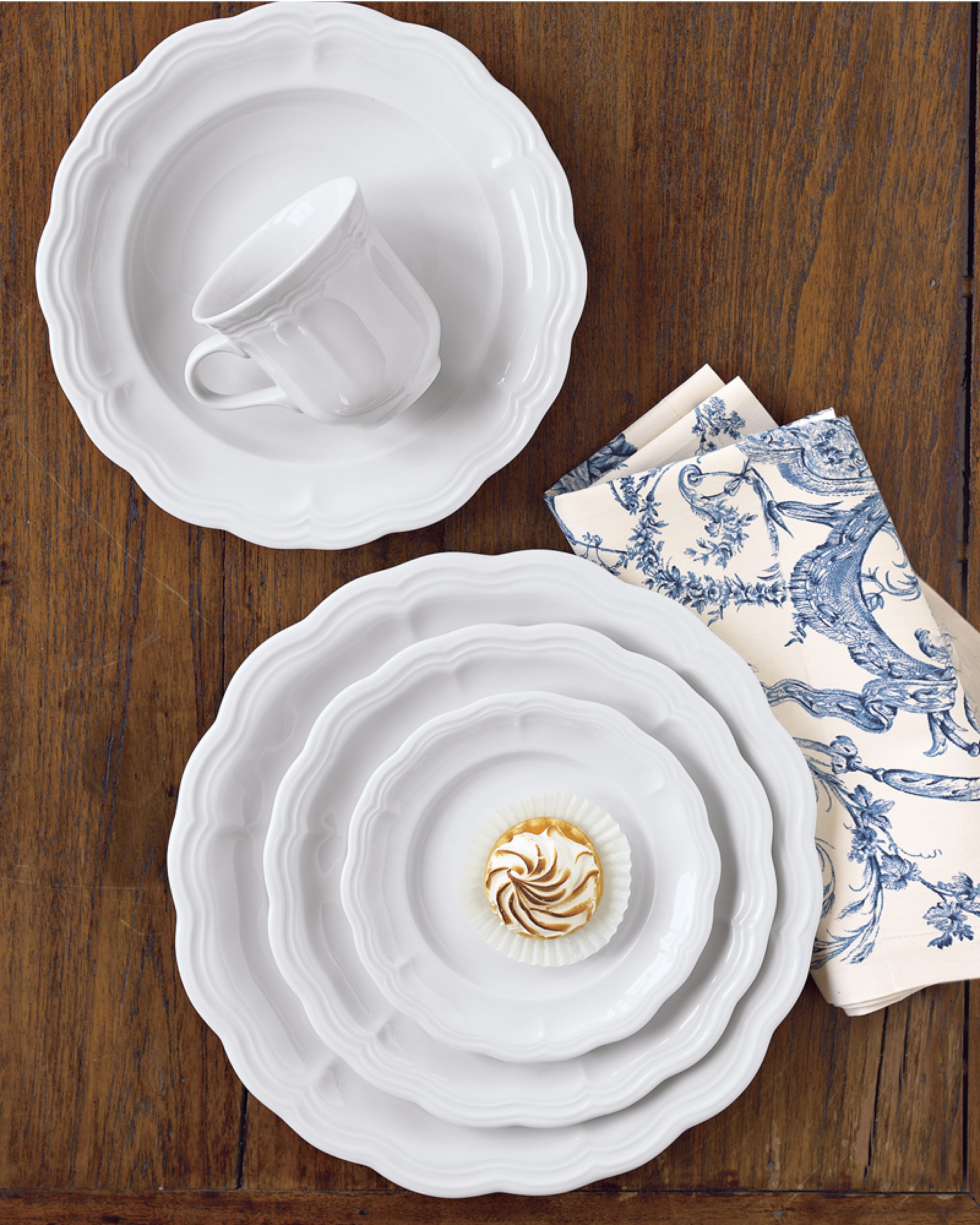 Pillivuyt Queen Anne Porcelain Cups & Saucers