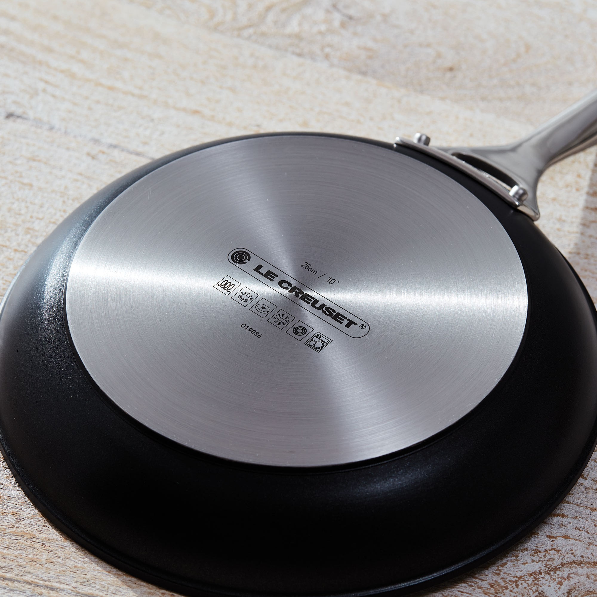 Le Creuset Toughened Nonstick PRO Fry Pan