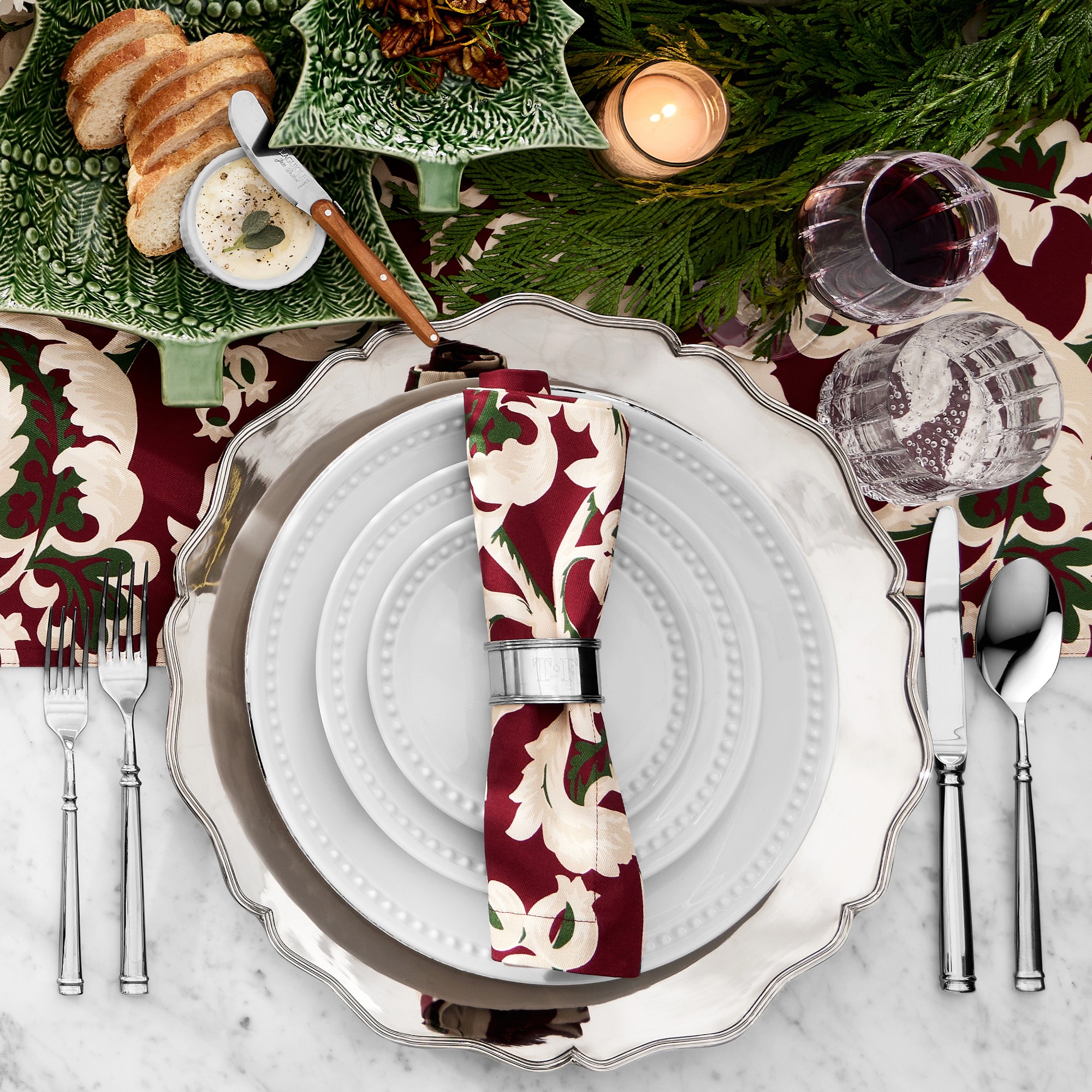 Pillivuyt Beaded Coupe Dinner Plates