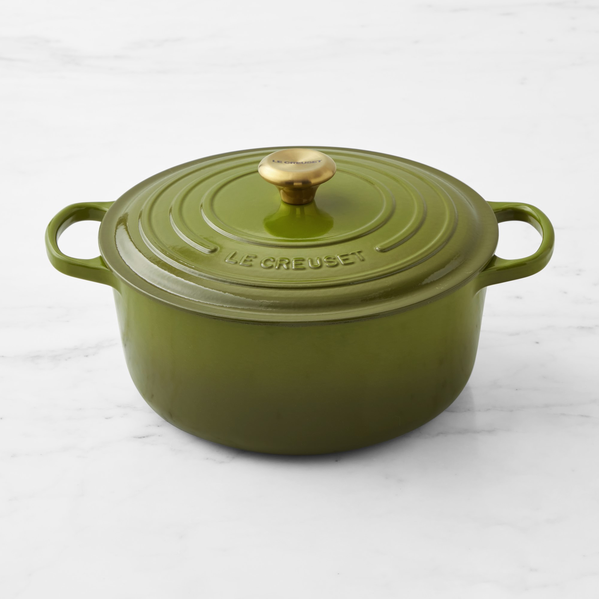 Le Creuset Signature Enameled Cast Iron Round Dutch Oven