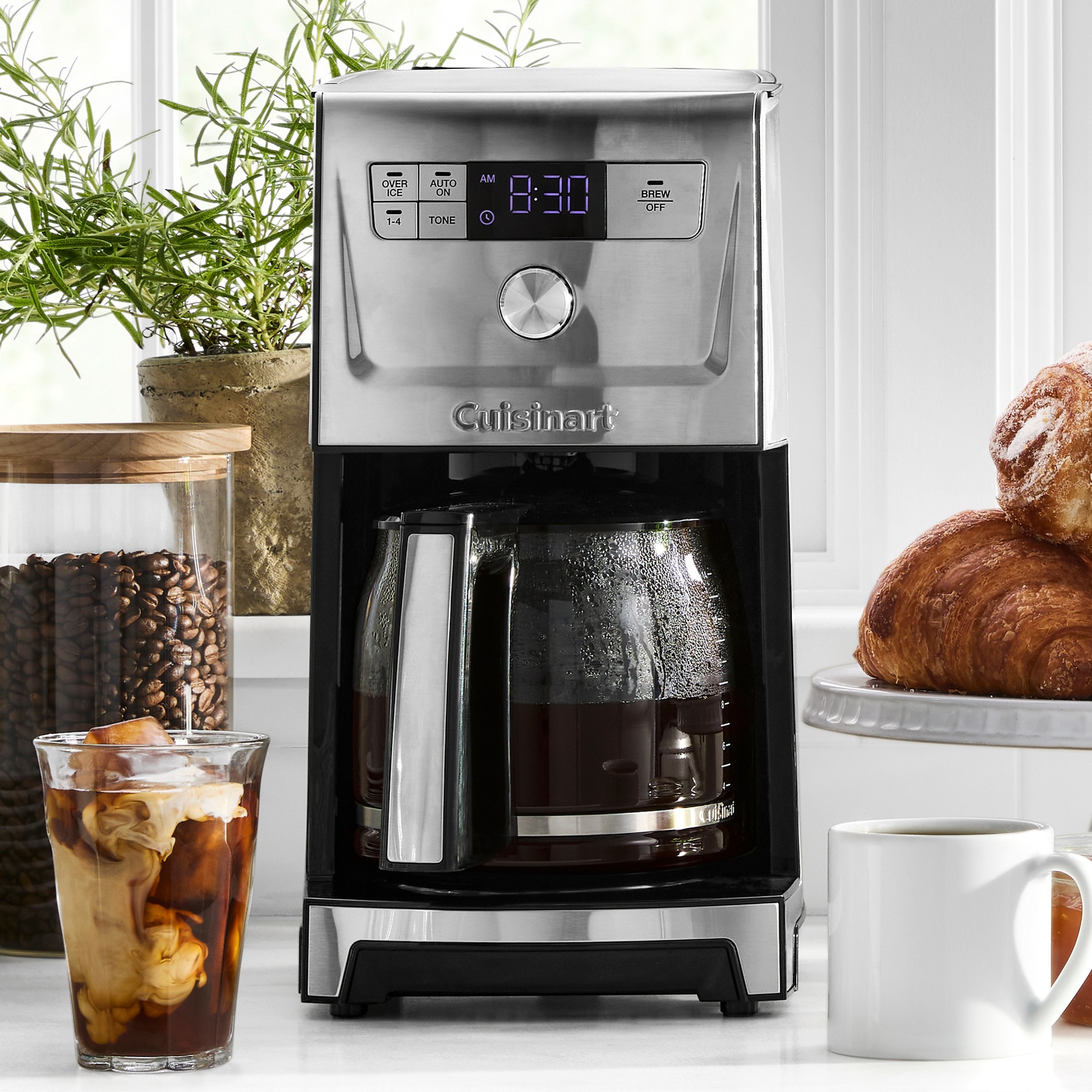 Cuisinart PerfecTemp 14-Cup Programmable Coffee Maker with Glass Carafe & Over Ice