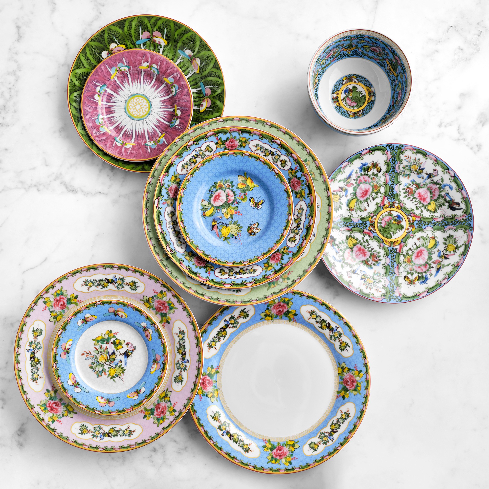 Famille RoseDinner Plates