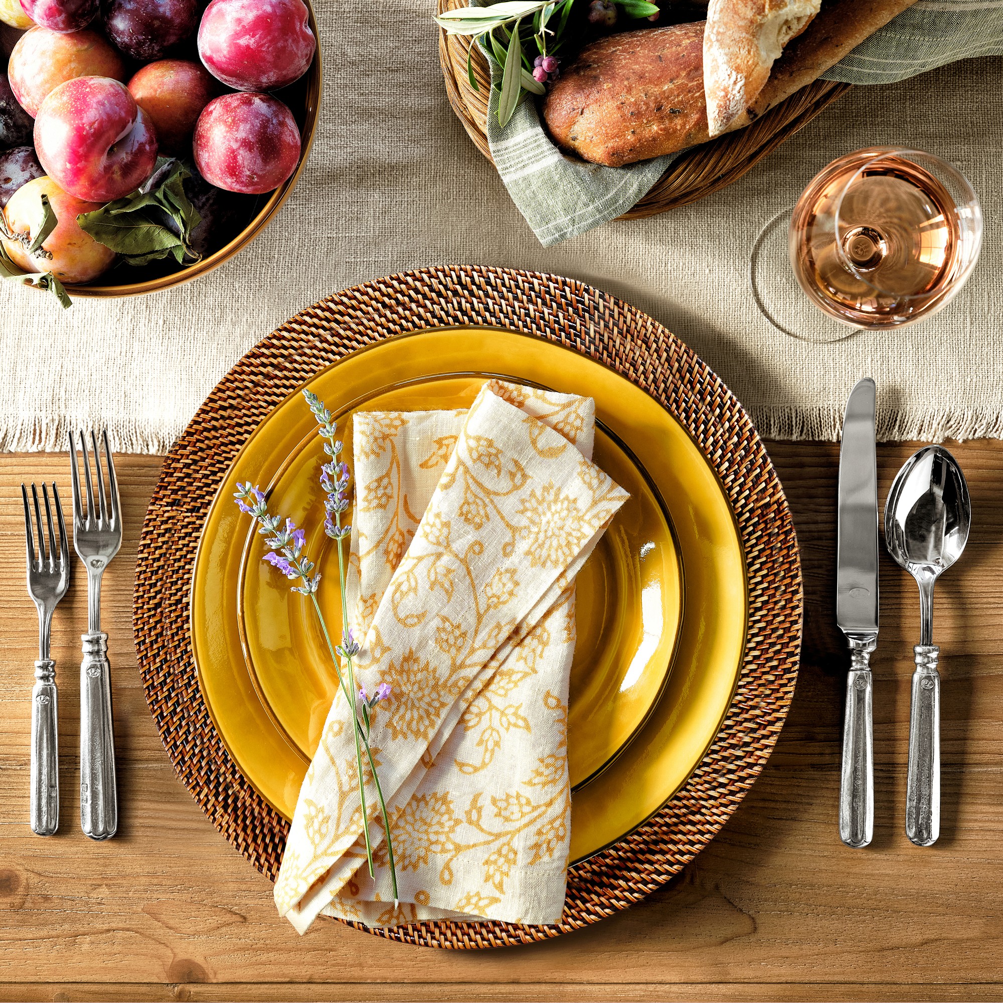 Jakarta Rattan Charger