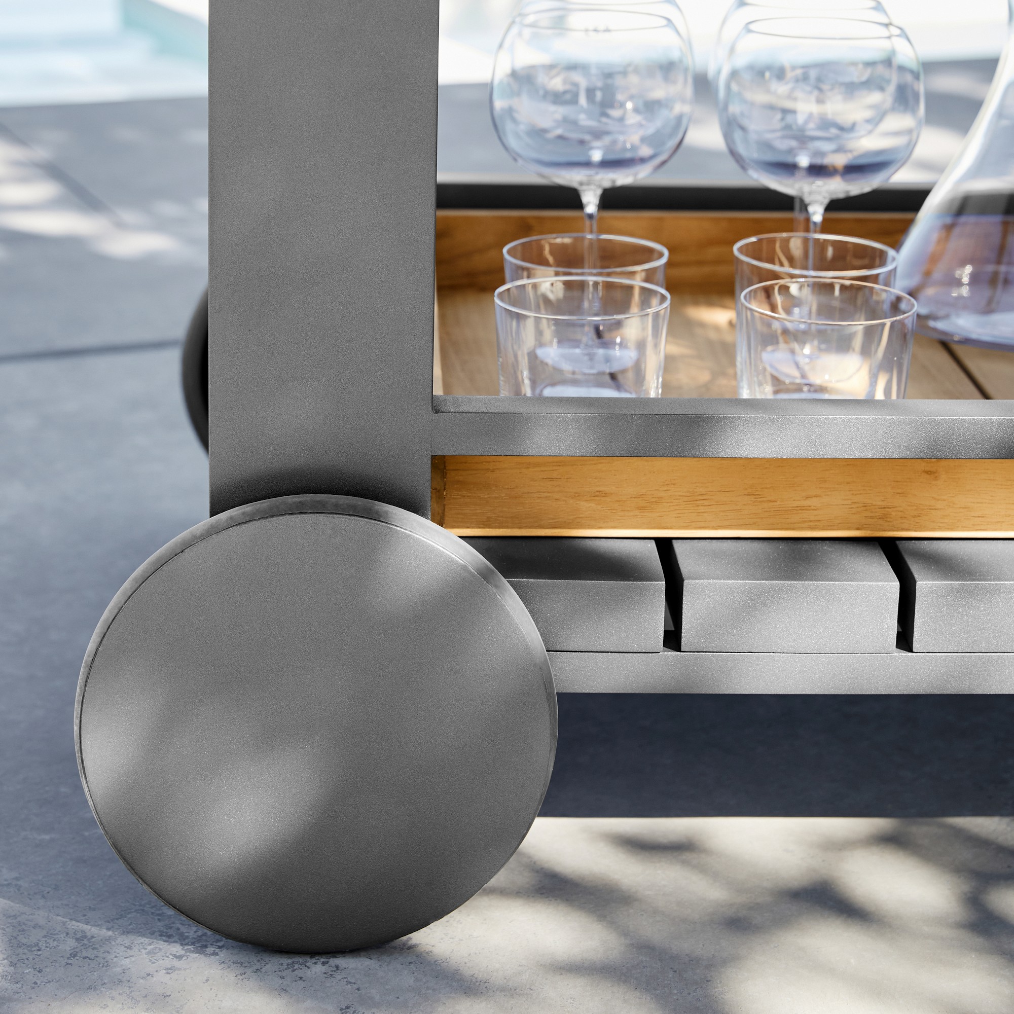 Larnaca Metal Bar Cart (38.5