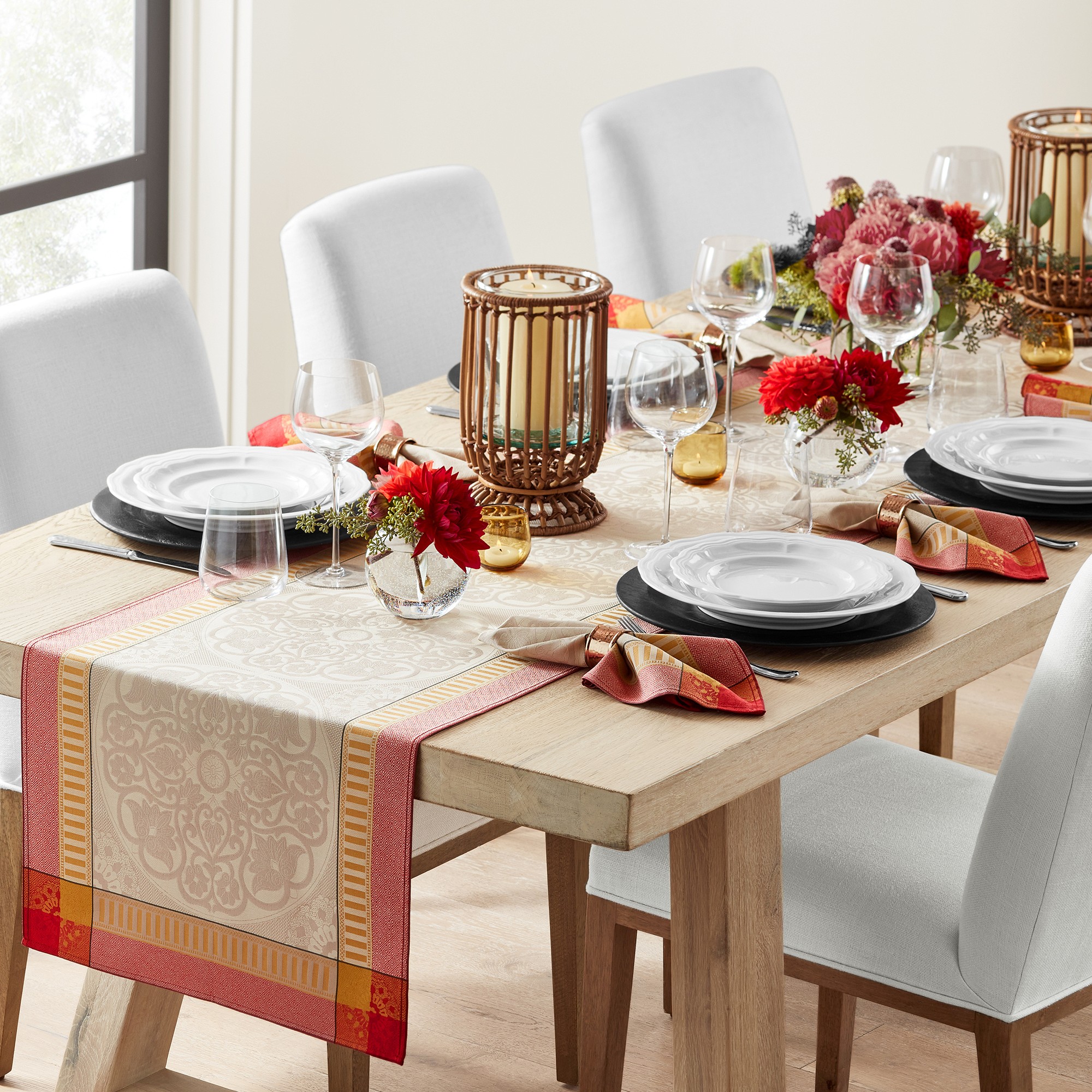 Jacquard Malta Table Runner