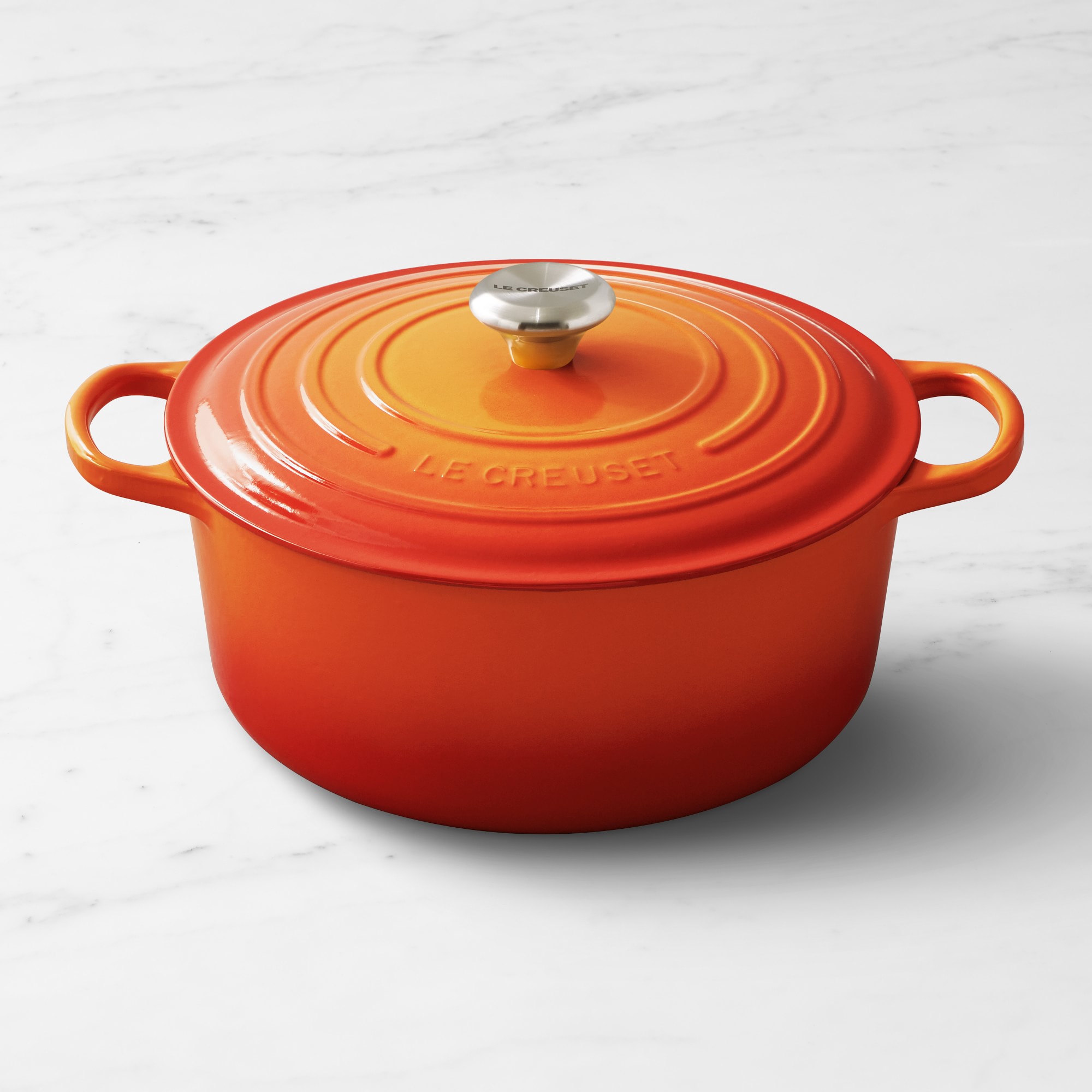 Le Creuset Signature Enameled Cast Iron Round Dutch Oven