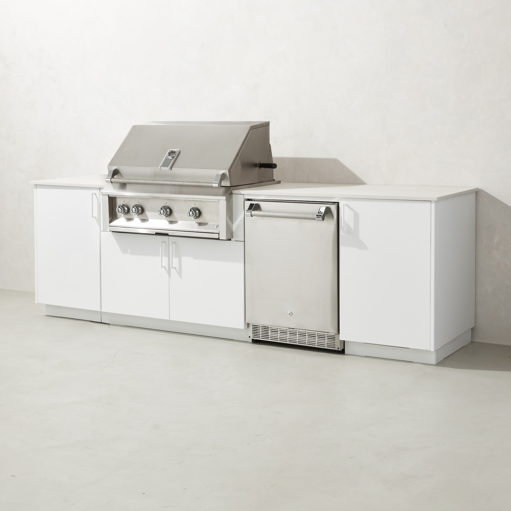 Urban Bonfire Outdoor Kitchen x Twin Eagles 42” Grill and Fridge