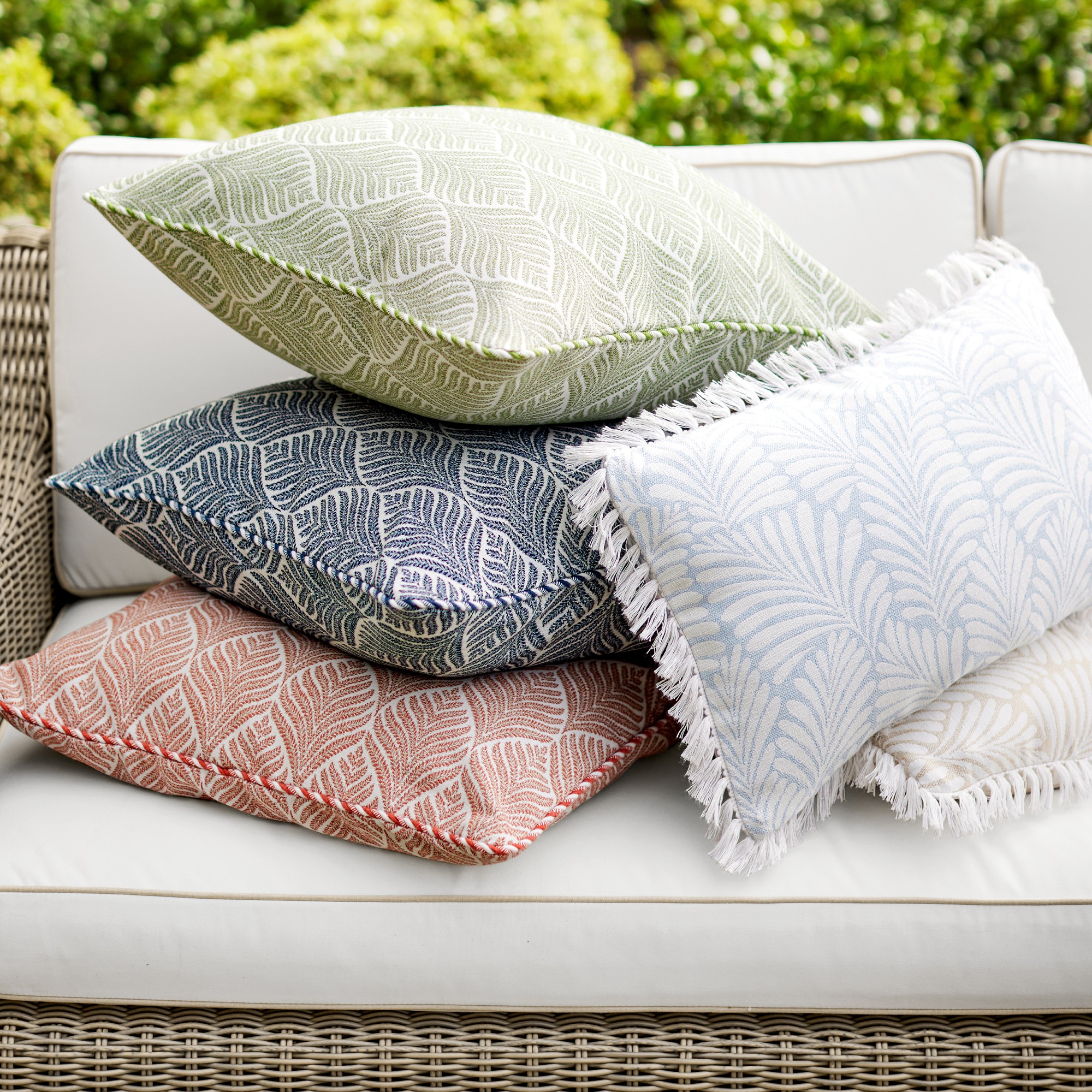 Linnaeus Outdoor Pillow Cover