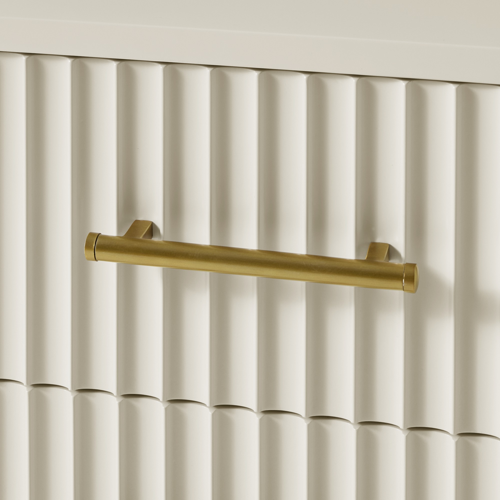 Lewis 3-Drawer Nightstand (38