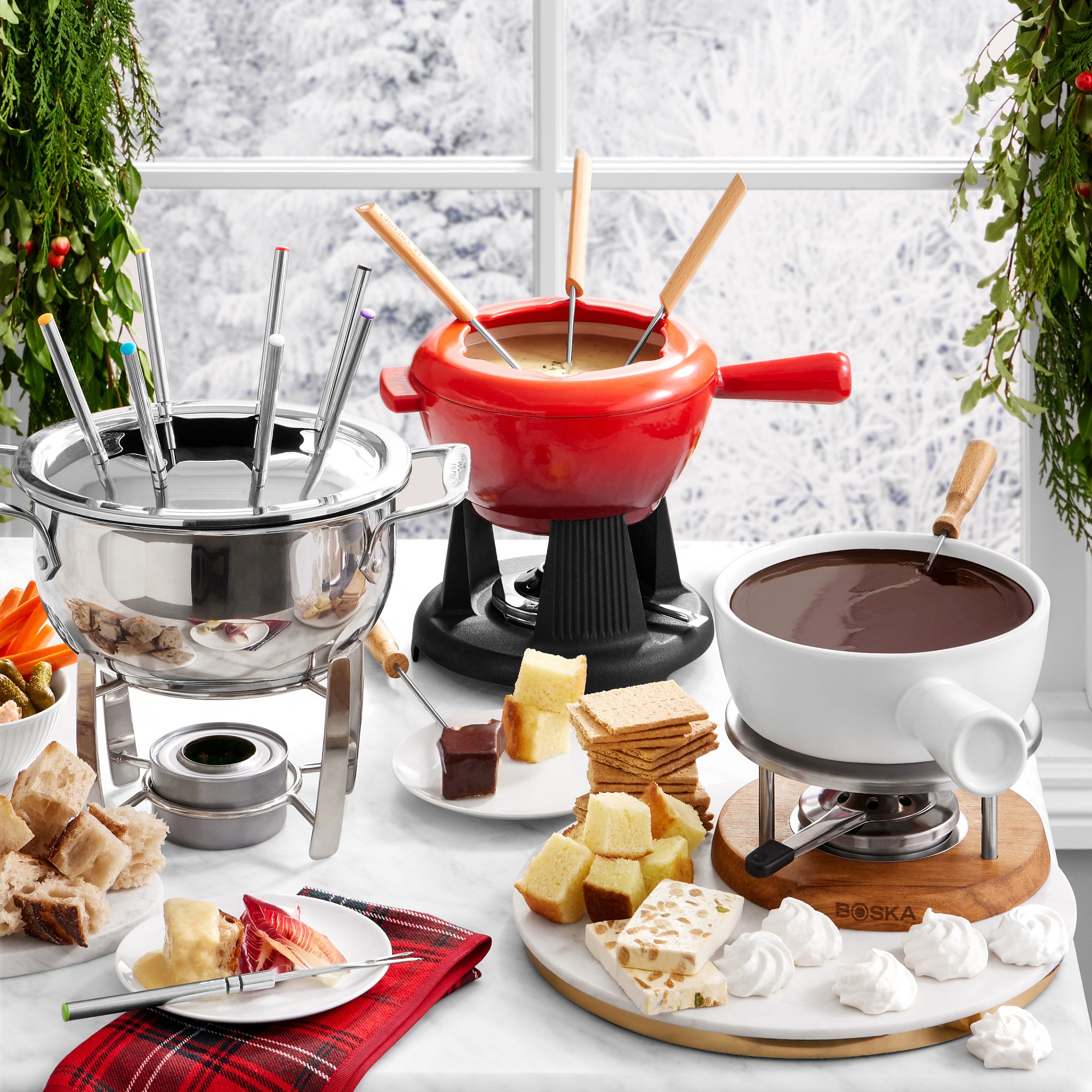 Le Creuset Enameled Cast Iron Fondue Pot, 2 1/2-Qt.