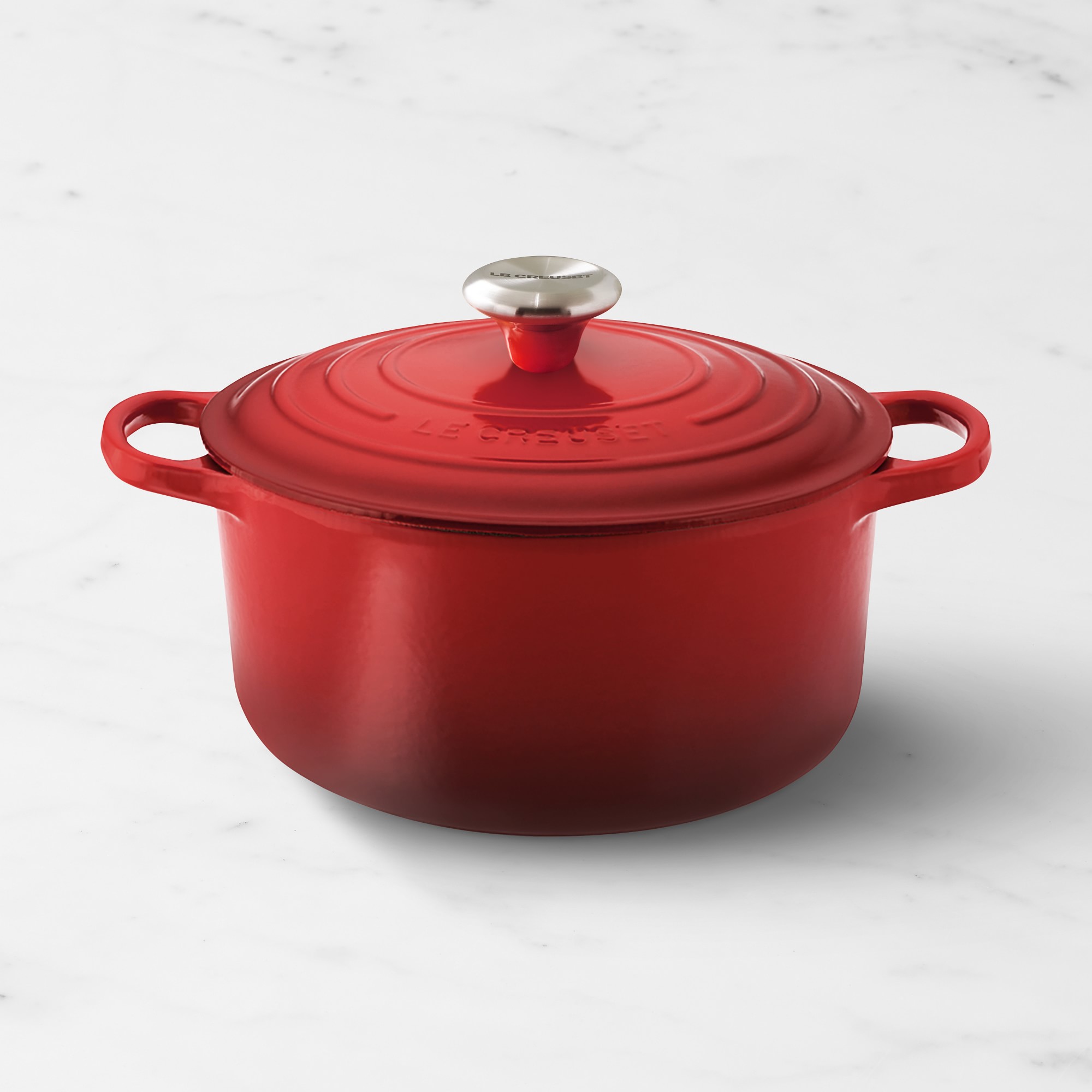 Le Creuset Signature Enameled Cast Iron Round Dutch Oven