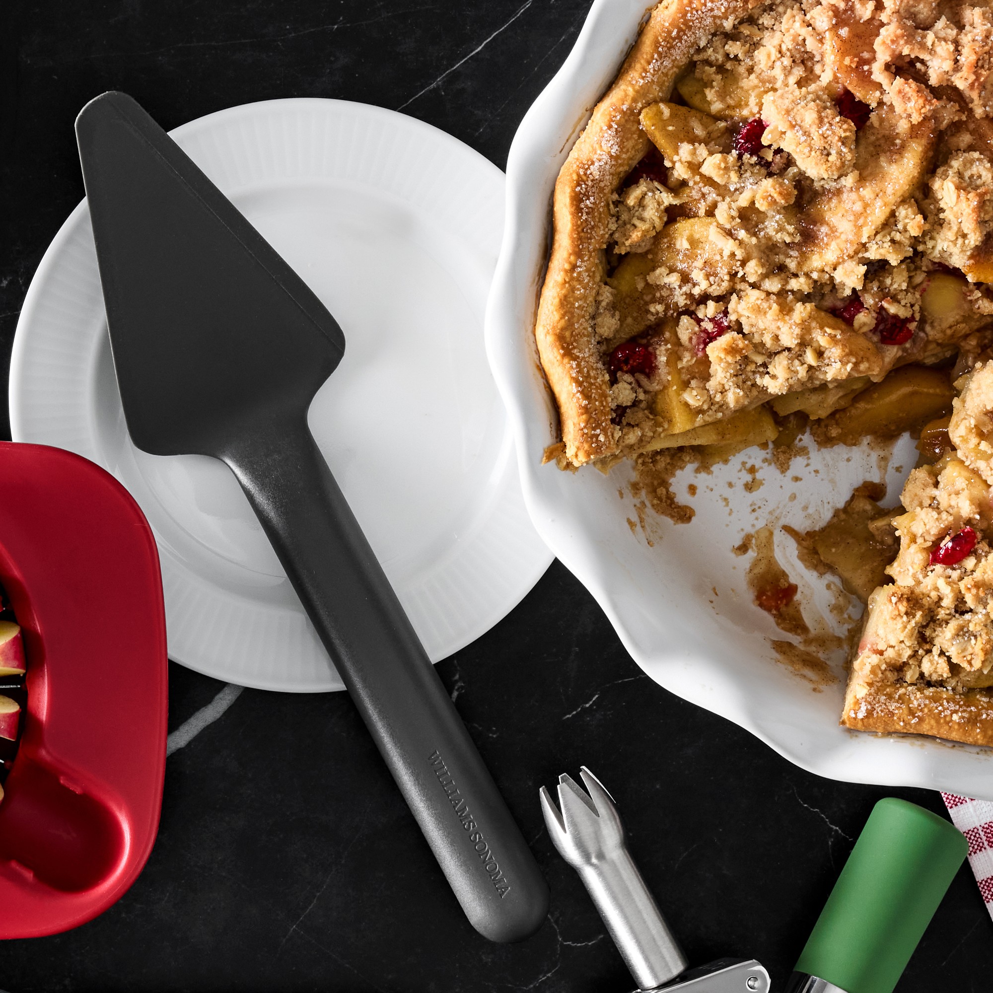 Williams Sonoma Goldtouch® Pro Pie Server