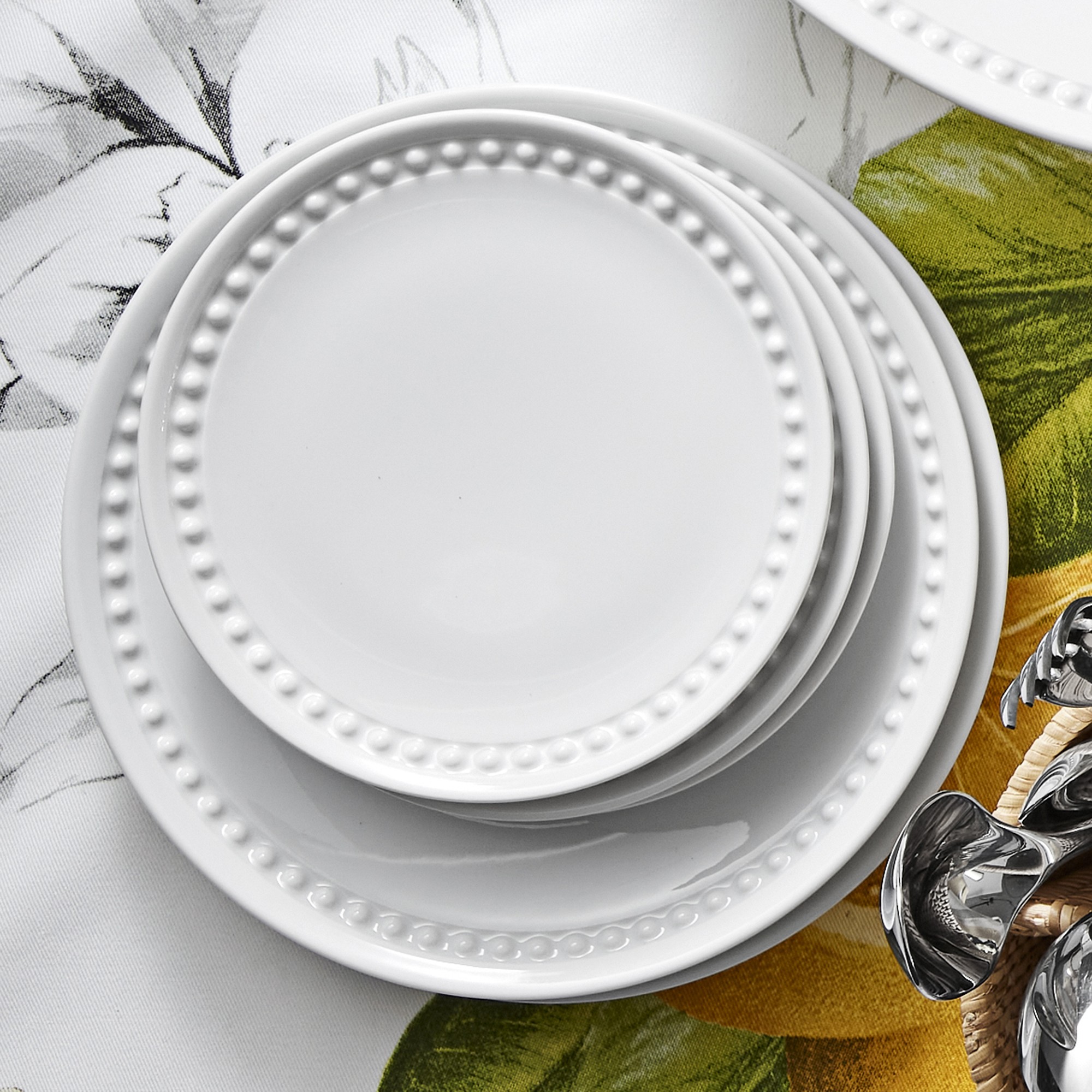 Pillivuyt Beaded Coupe Dinner Plates