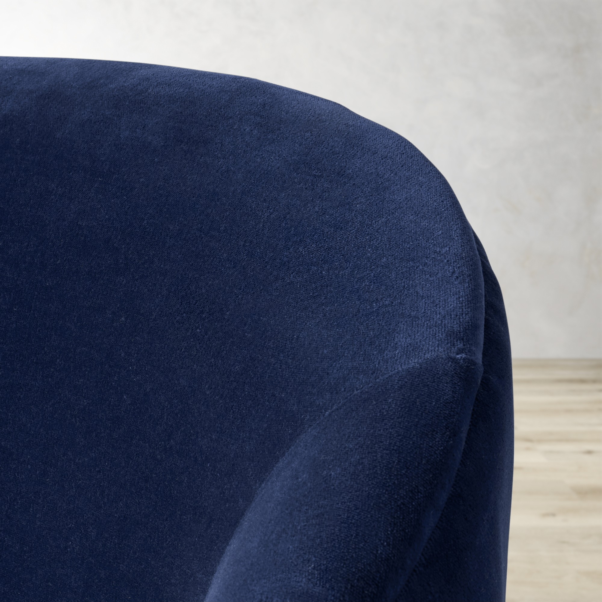 Montclair Swivel Chair