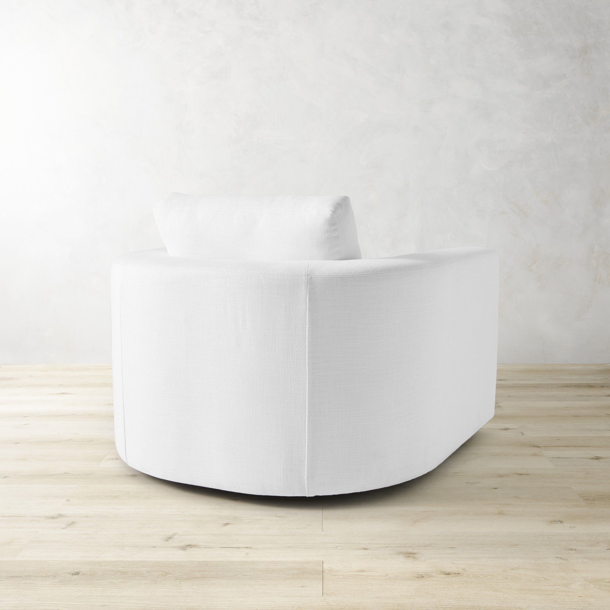 Carlton Curve Swivel Chair