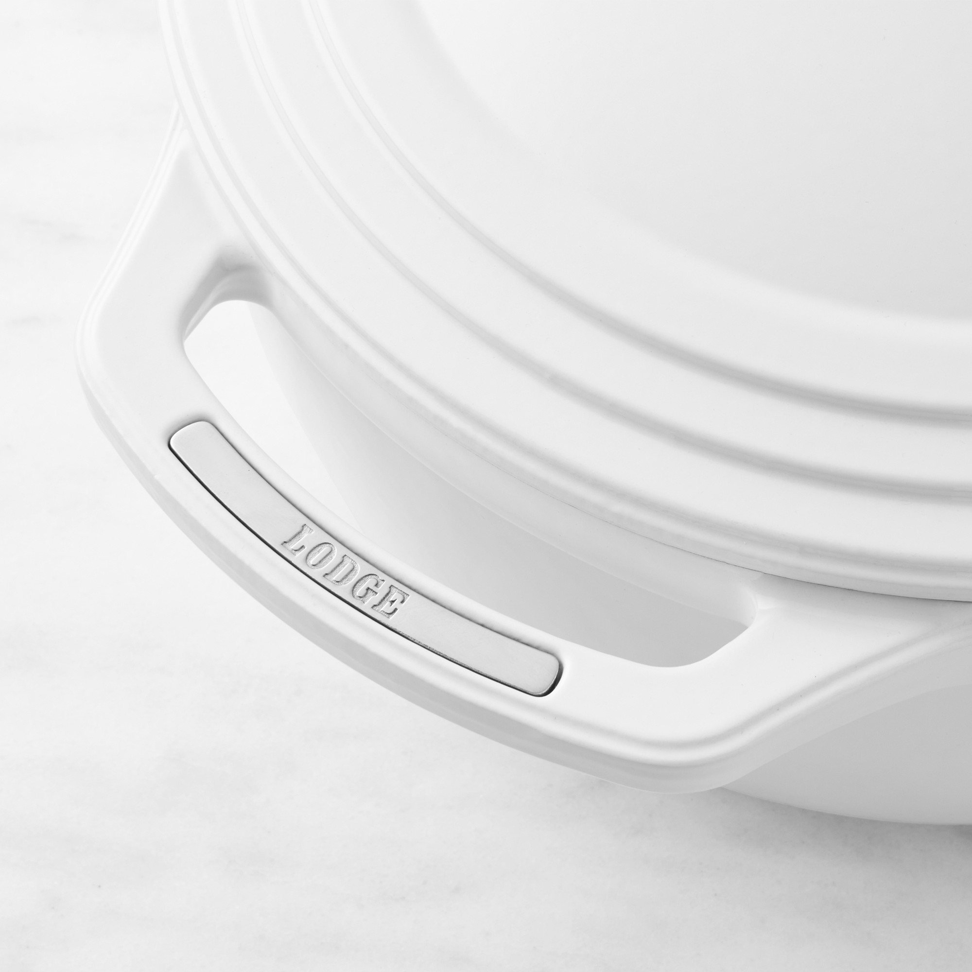 Lodge USA Enameled Cast Iron Dutch Oven