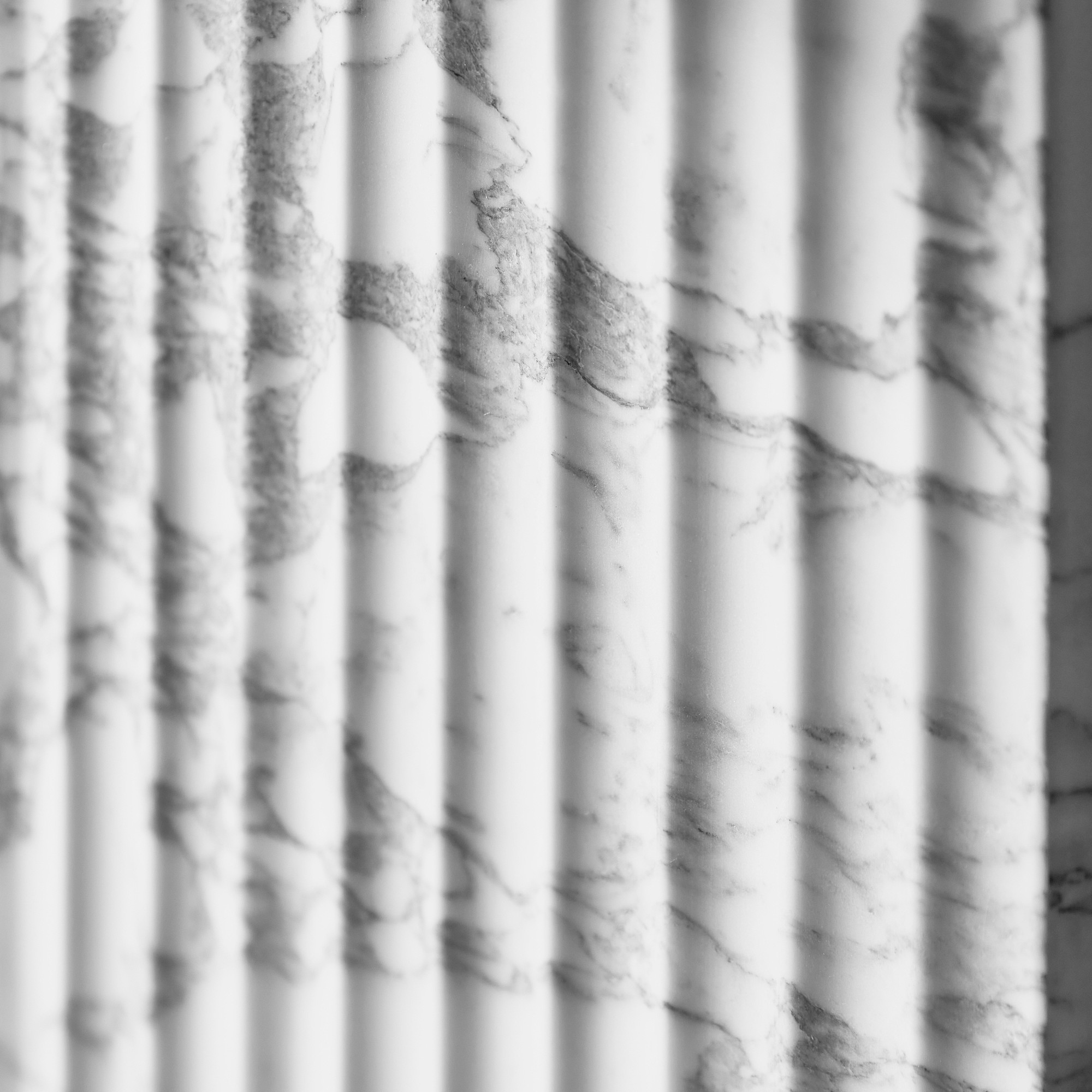 Vittoria Round Dining Table (56