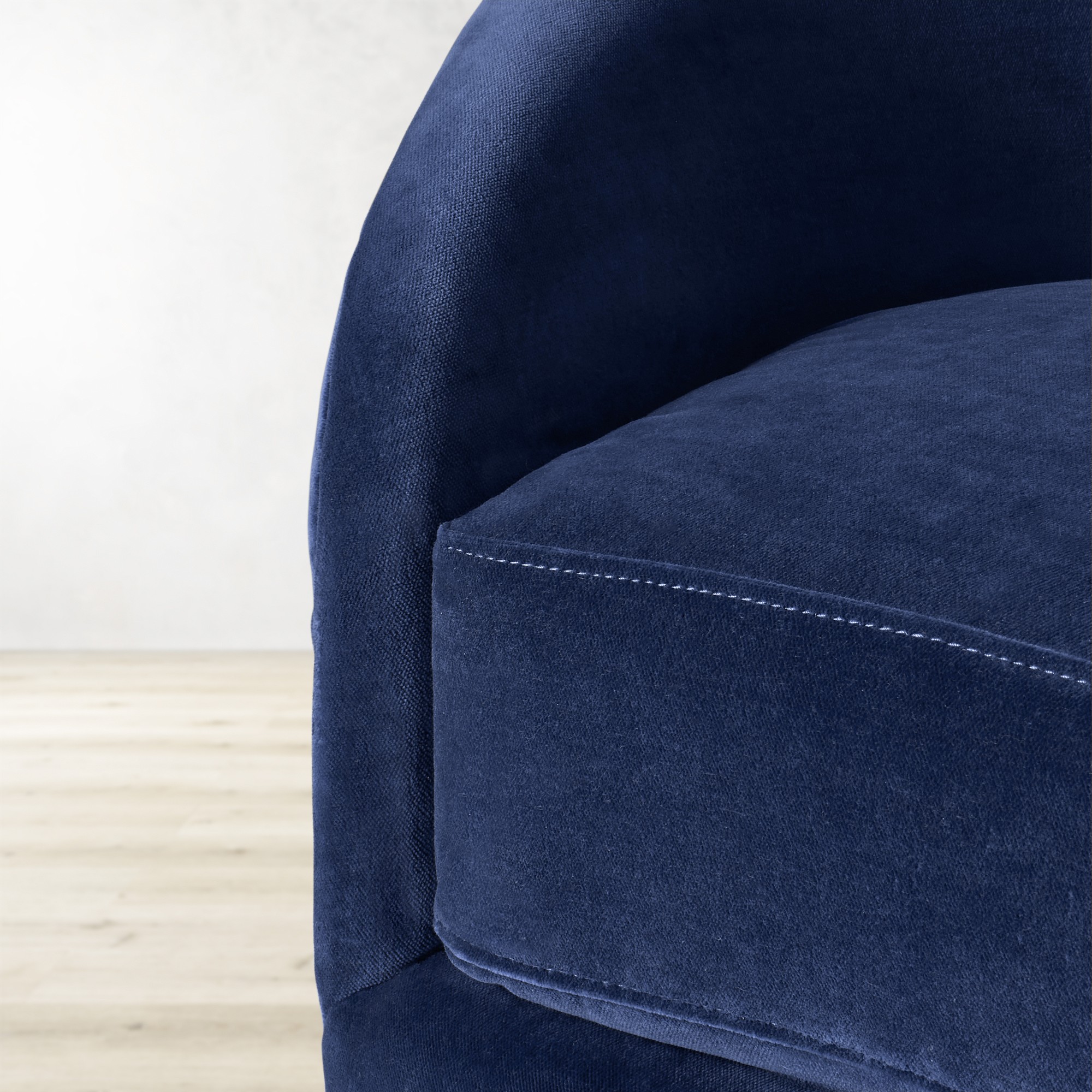 Montclair Swivel Chair